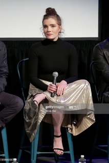 Elise Eberle feet photo 17