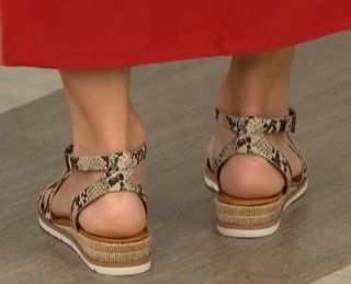 Elise Ivy feet photo 10