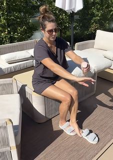 Elise Ivy feet photo 9