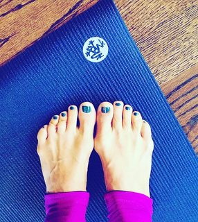 Elise Joan feet photo 11