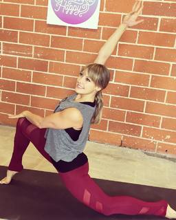 Elise Joan feet photo 1