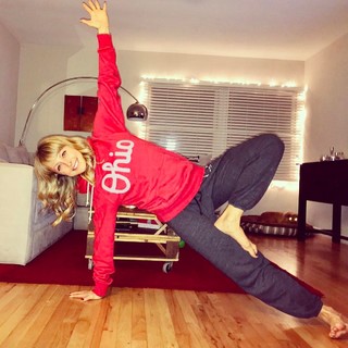 Elise Joan feet photo 11