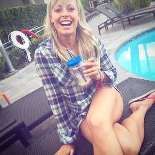 Elise Joan feet photo 4