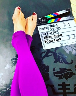 Elise Joan feet photo 3