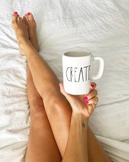 Elise Joan feet photo 13
