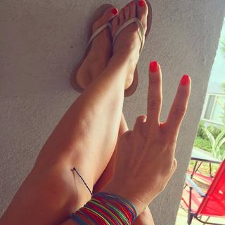 Elise Joan feet photo 18