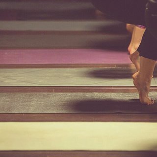 Elise Joan feet photo 2