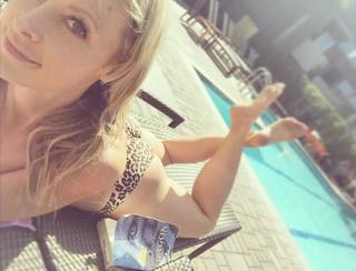 Elise Joan feet photo 20