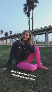 Elise Joan feet photo 10