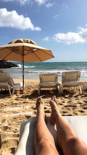 Elise Joan feet photo 17