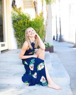Elise Joan feet photo 6