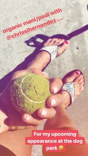 Elise Joan feet photo 5