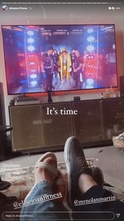 Elise Joan feet photo 8