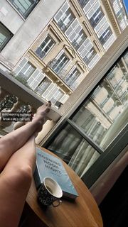 Elise Joan feet photo 7