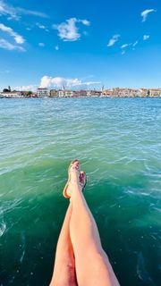 Elise Joan feet photo 16