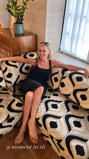 Elise Joan feet photo 11