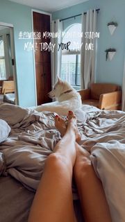 Elise Joan feet photo 11