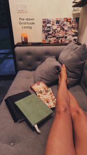 Elise Joan feet photo 11