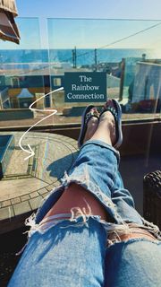 Elise Joan feet photo 1
