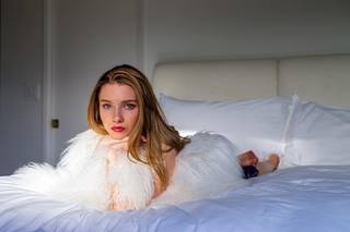 Elise Luthman feet photo 5
