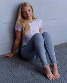 Elise Luthman feet photo 19