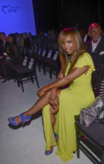 Elise Neal feet photo 8