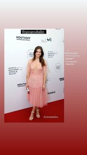 Elise Schaap feet photo 7
