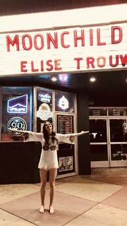 Elise Trouw feet photo 4