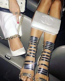 Elise van der Horst feet photo 10