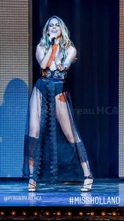 Elise van der Horst feet photo 7