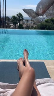 Elise van der Horst feet photo 15
