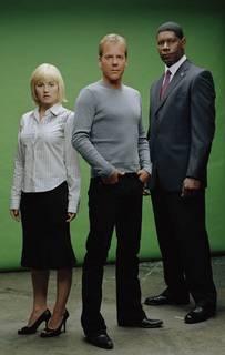 Elisha Cuthbert feet photo thumbnail