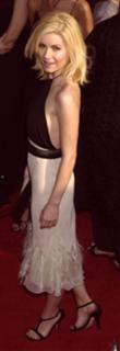 Elisha Cuthbert feet photo thumbnail