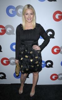 Elisha Cuthbert feet photo thumbnail