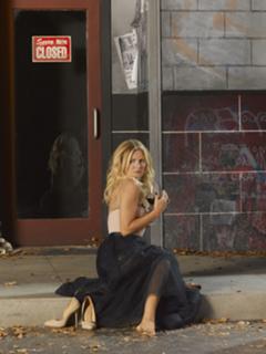 Elisha Cuthbert feet photo thumbnail