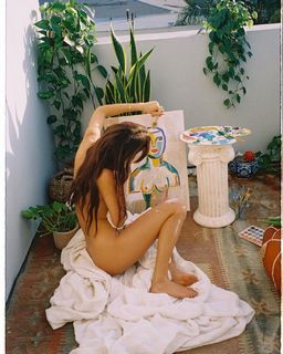 Elisha Herbert feet photo 2