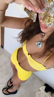 Elisha Herbert feet photo 3