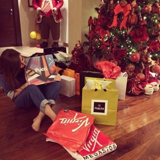 Elissa feet photo thumbnail