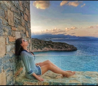 Elissa feet photo thumbnail