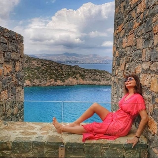 Elissa feet photo thumbnail