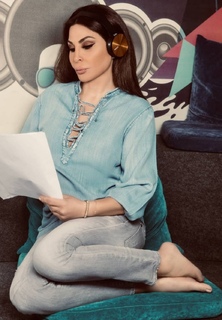 Elissa feet photo thumbnail