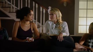 Eliza Bennett feet photo 15