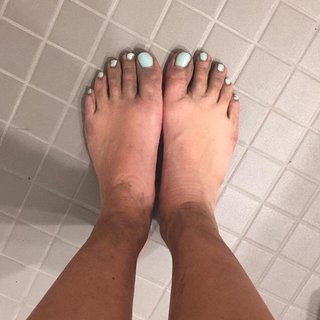 Eliza Bennett feet photo 14