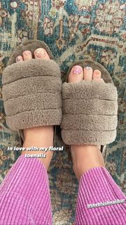 Eliza Bennett feet photo 4
