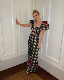 Eliza Bennett feet photo 11