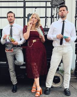 Eliza Bennett feet photo 9