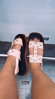 Eliza Bennett feet photo 8