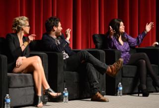 Eliza Coupe feet photo thumbnail