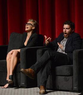 Eliza Coupe feet photo thumbnail