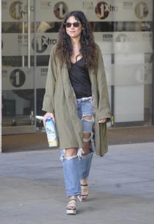 Eliza Doolittle feet photo 2